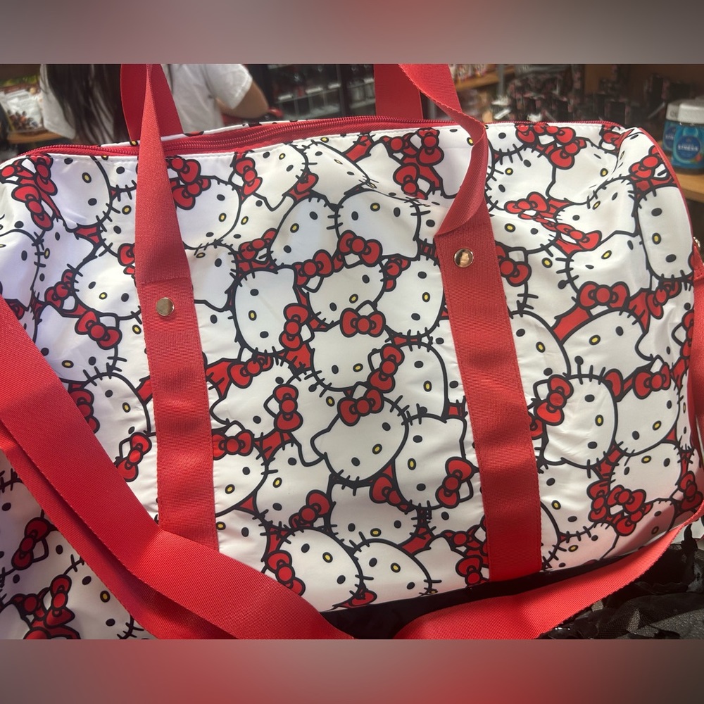 Hello Kitty Big Duffle Bag Sanrio White & Red Kawaii Cute Luggage Viral Rare